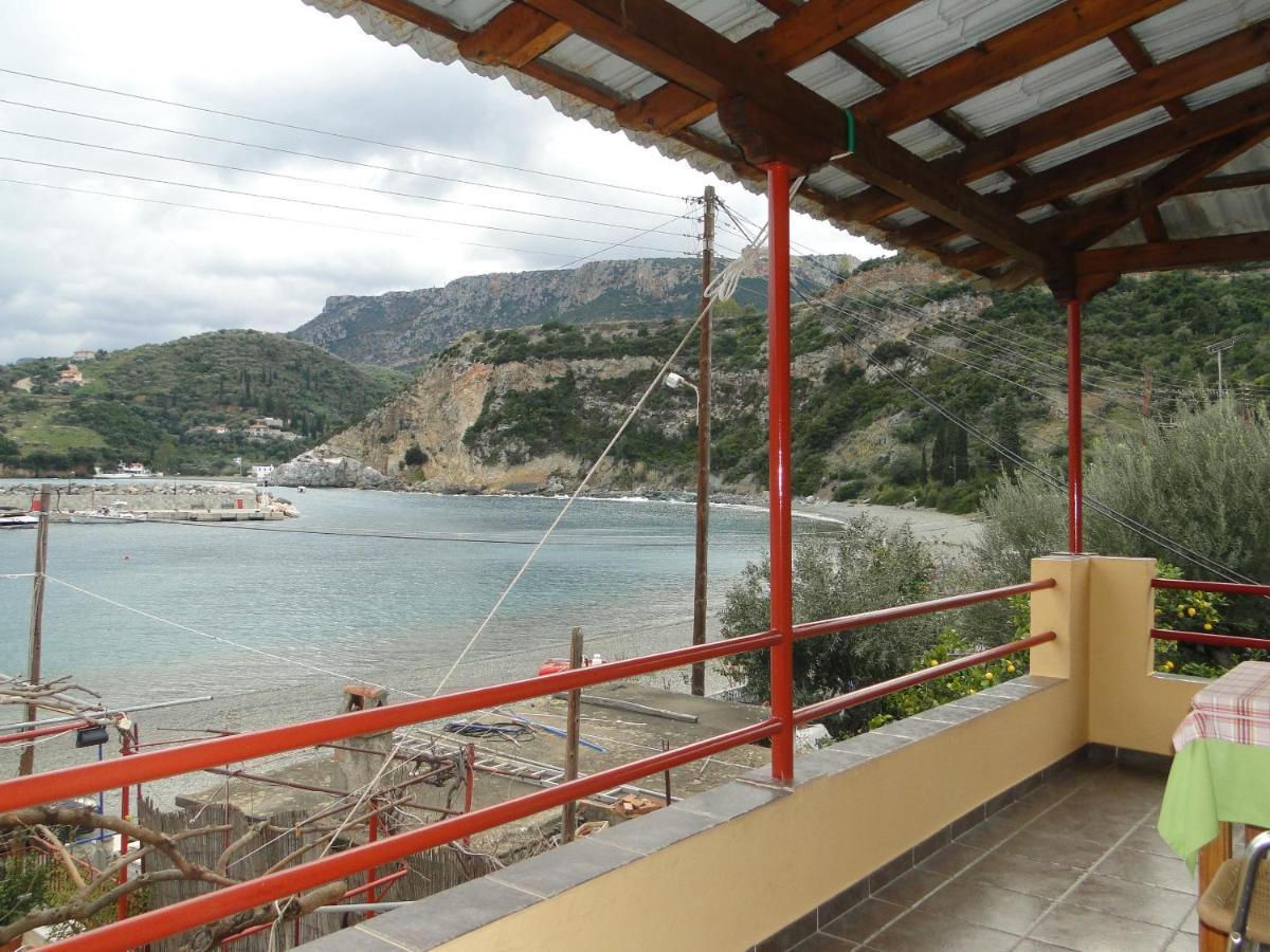 Porto Sabatiki Hotel Sampatiki Exterior foto
